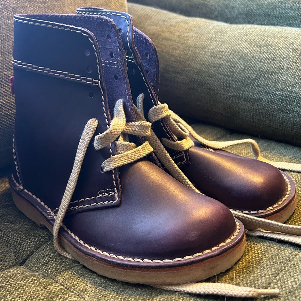 Plum Duckfeet boots